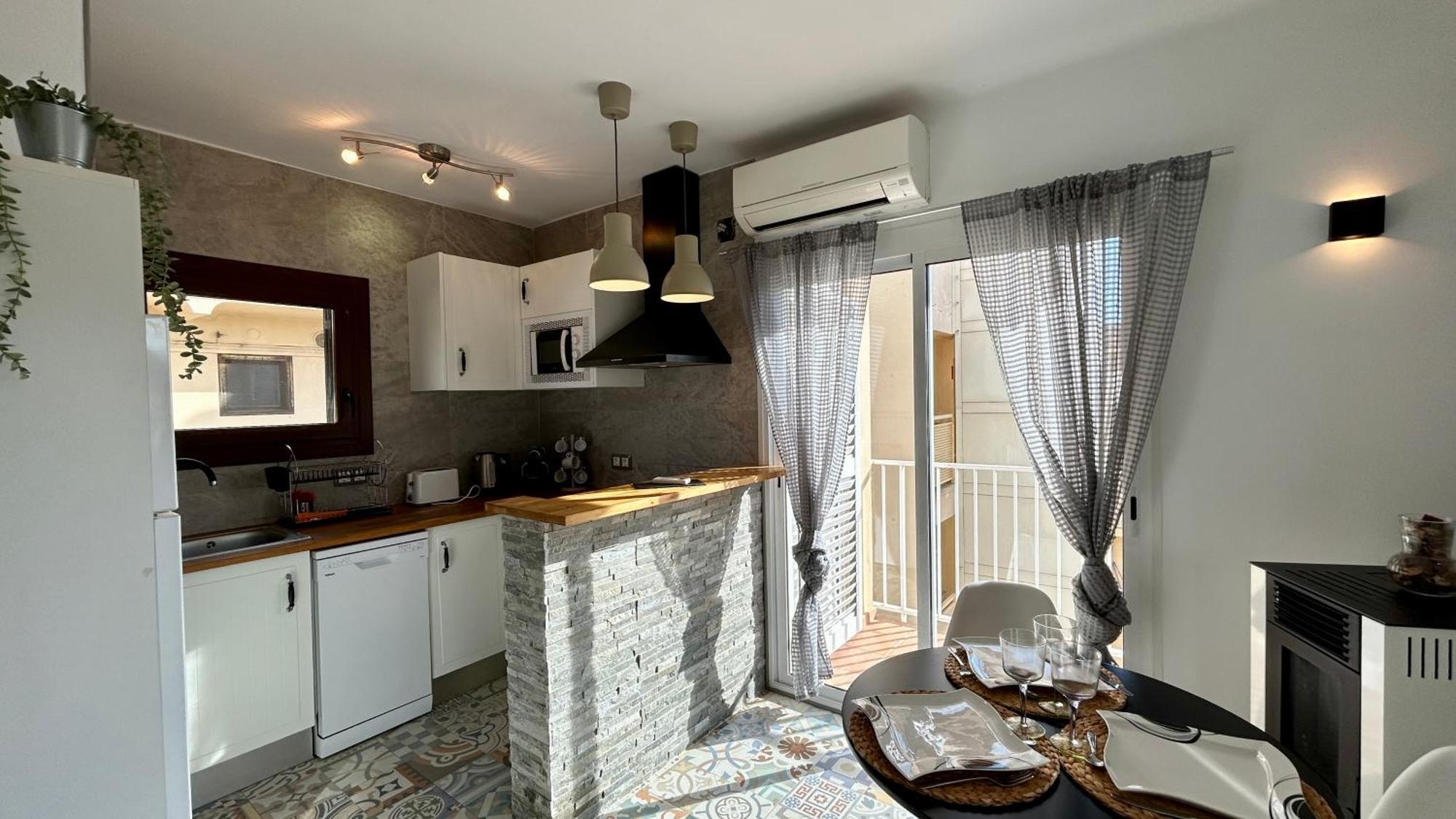 Atico Grecia Apartment *